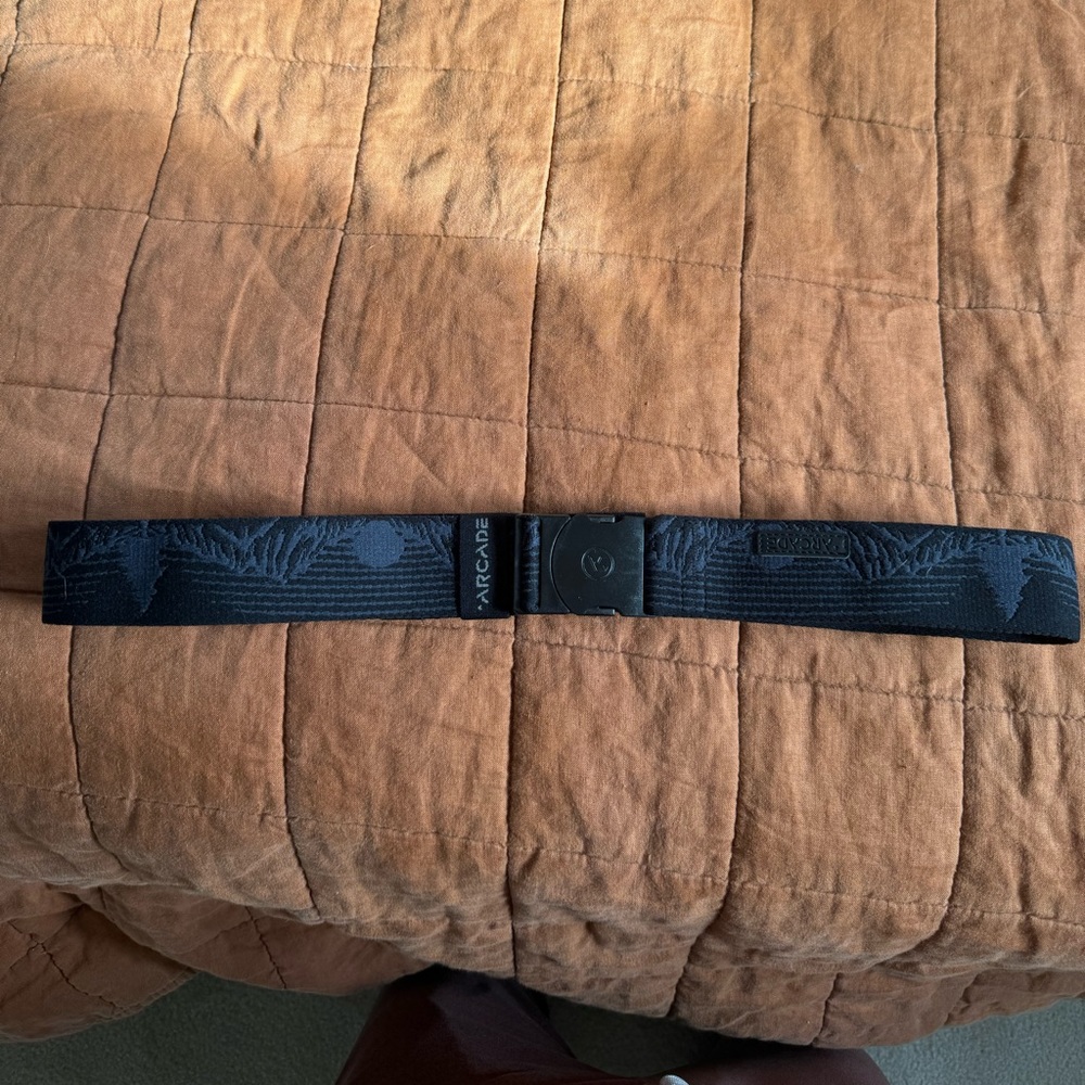 Arcade belt